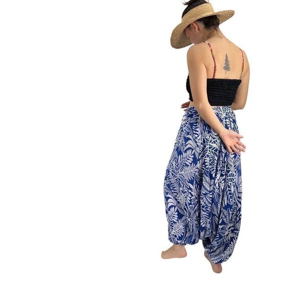 Apau ~ Gender Fluid Aladdin Gypsy Pants Blue White Tropical Floral Leaf Design - Picture 10 of 14